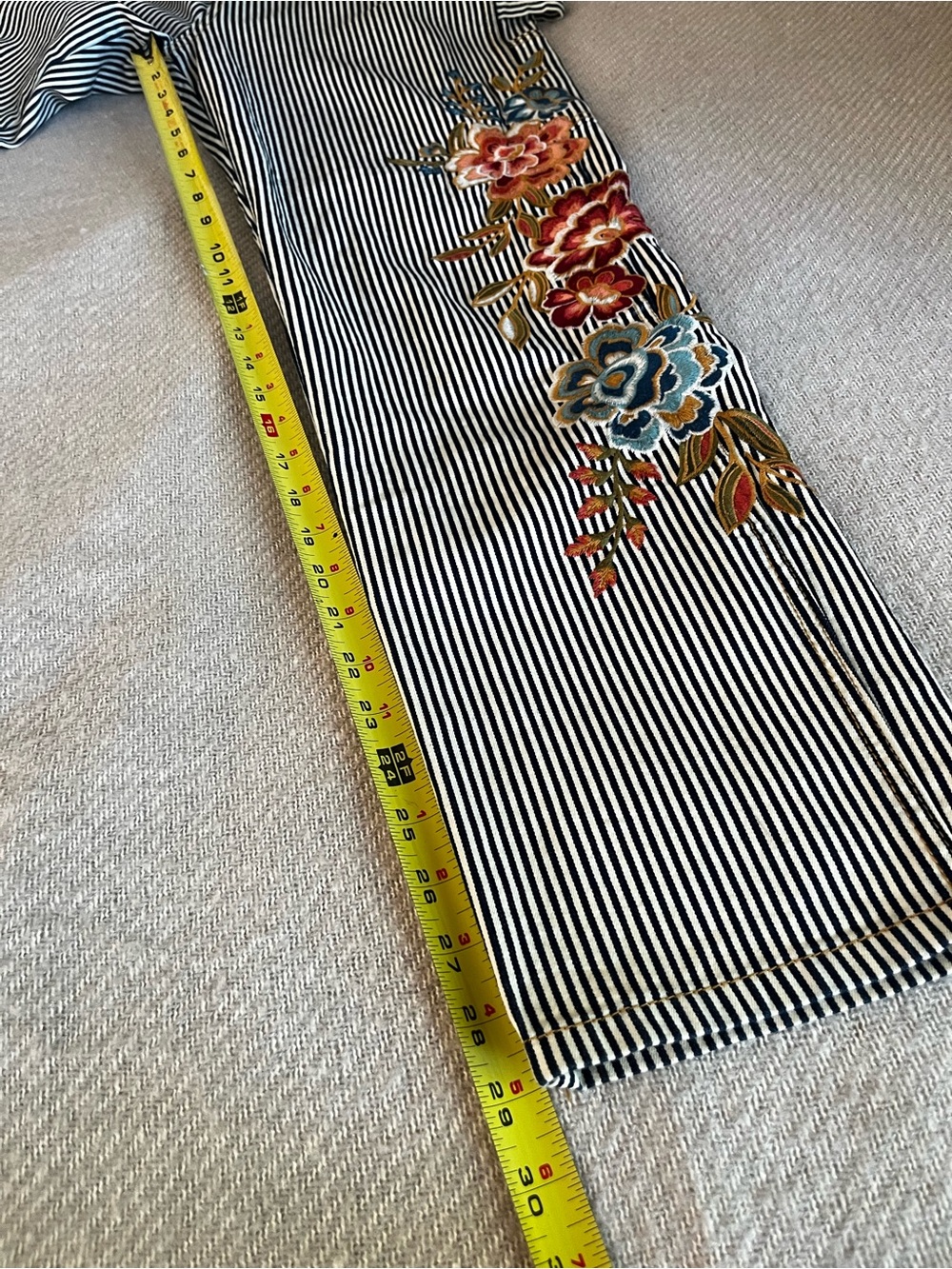 DRIFTWOOD Navy White Striped Floral Carpenter Pants 27 Embroidered Boho Railroad - Picture 14 of 16